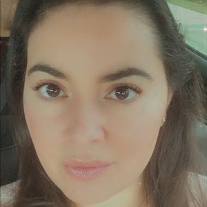 Meet your Posher, Jesenia
